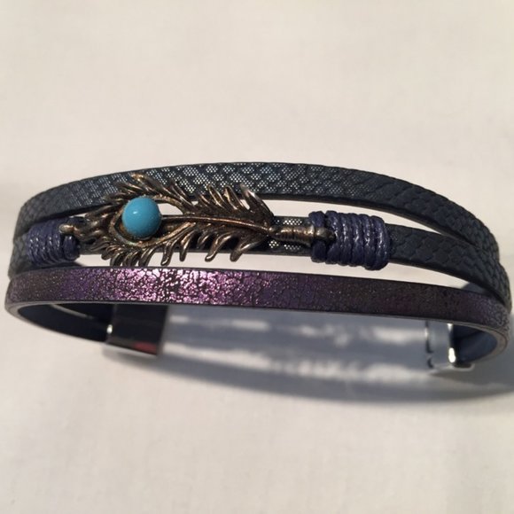 Unique Three Band Bracelet - Picture 2 of 4